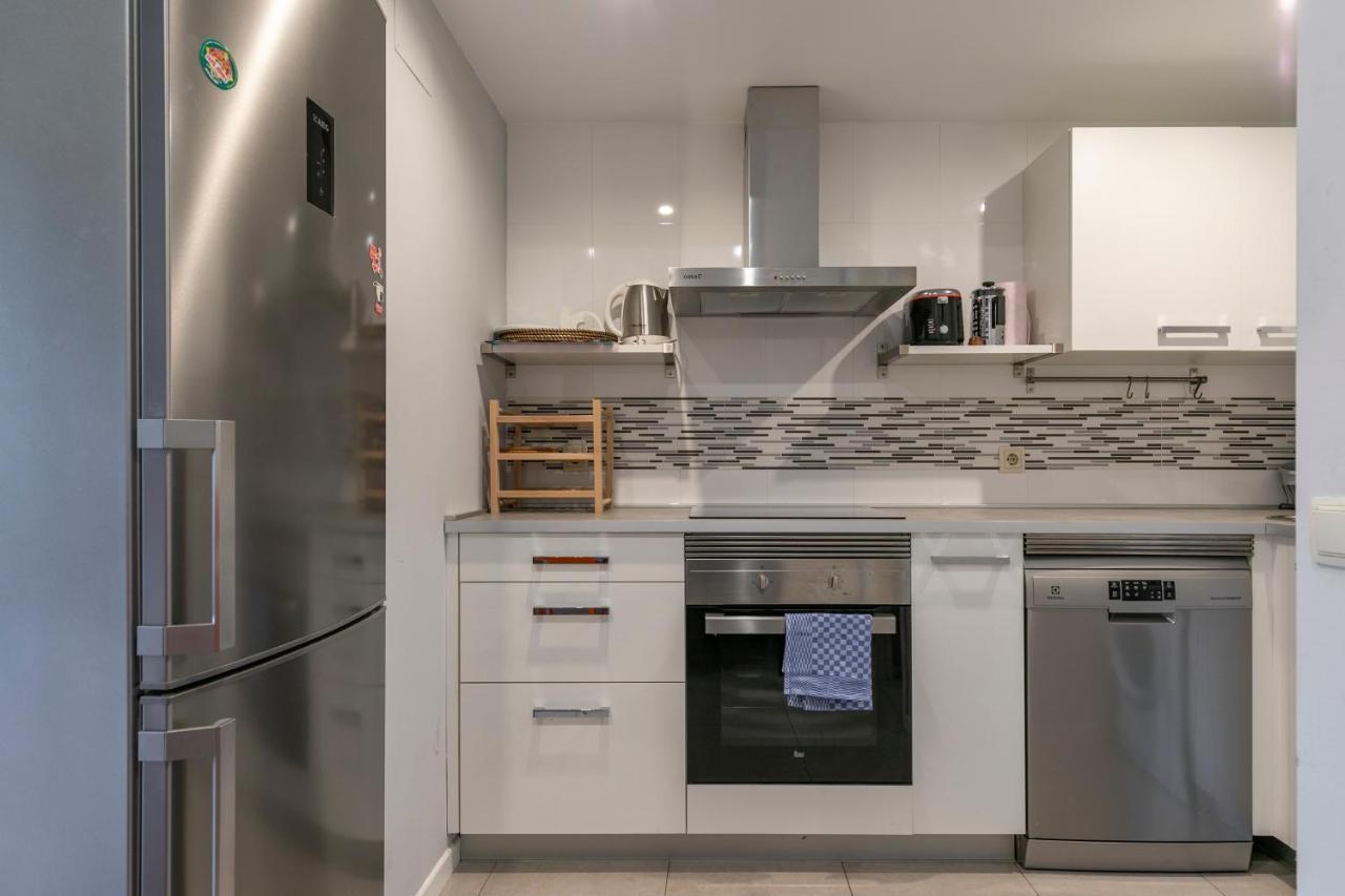 Homeabout Retiro Apartment I Madrid Bagian luar foto